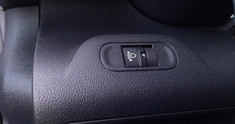 Toyota Proace City Verso cena 78900 przebieg: 127450, rok produkcji 2021 z Luboń małe 379